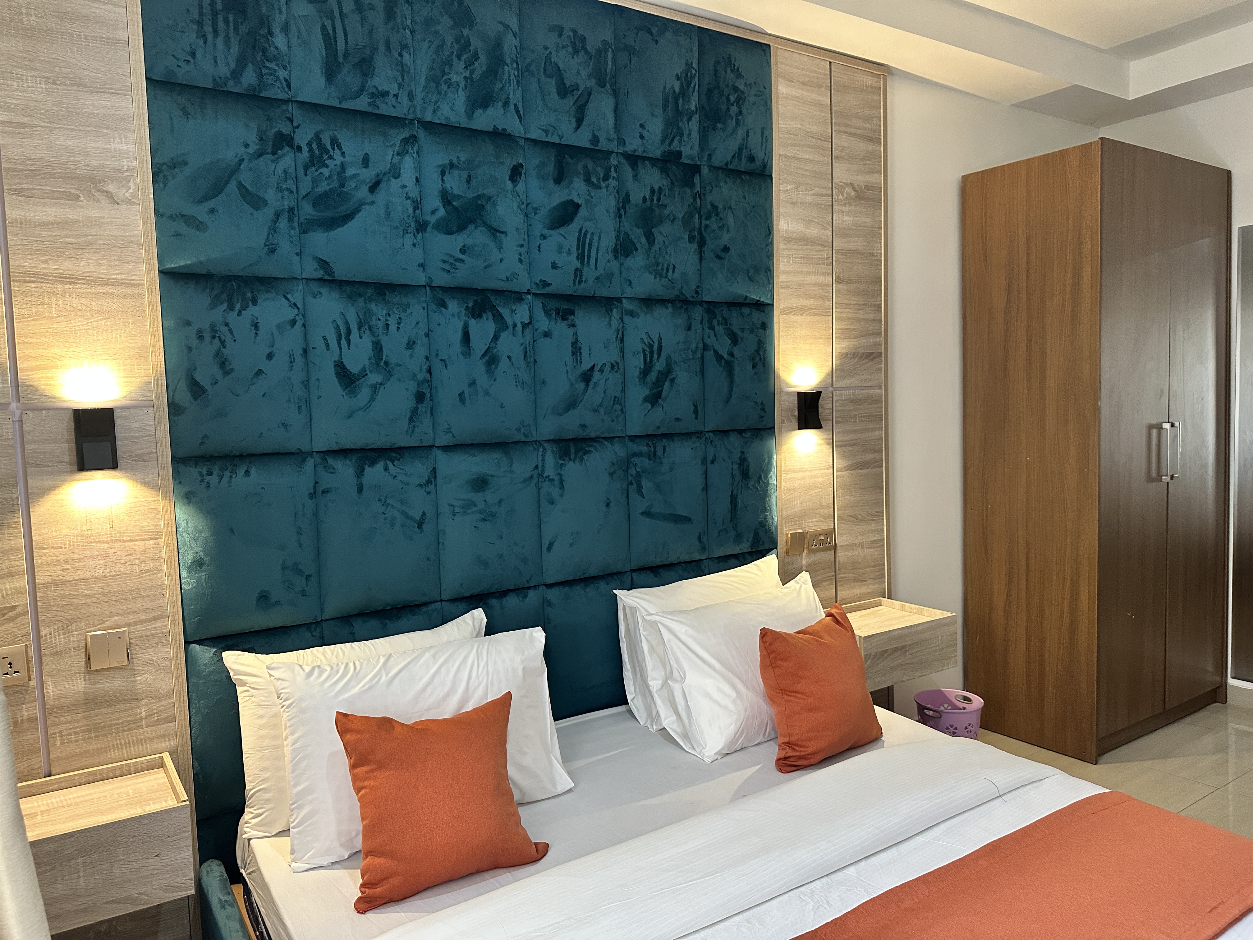 Coral by Gemmes Apartment